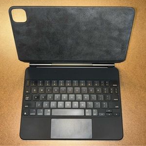 Apple Magic Keyboard (11 inch) for iPad Air and iPad Pro